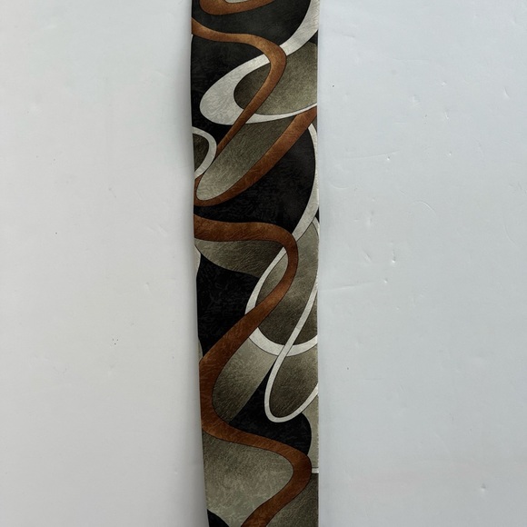 Lot of 4 VTG Men’s Silk Ties - Picture 3 of 11